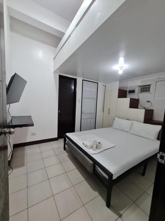Dasma Lofts Hotel Near Dela Salle Dasma Дасмариняс Екстериор снимка